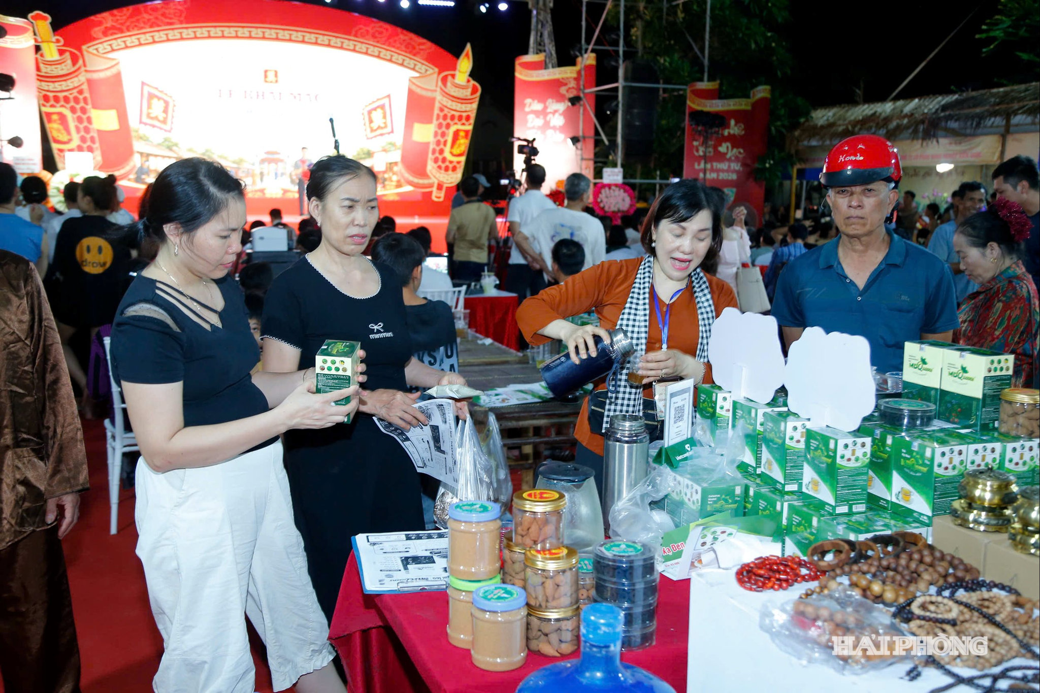 Khai thác lễ hội, thúc đẩy giao thương