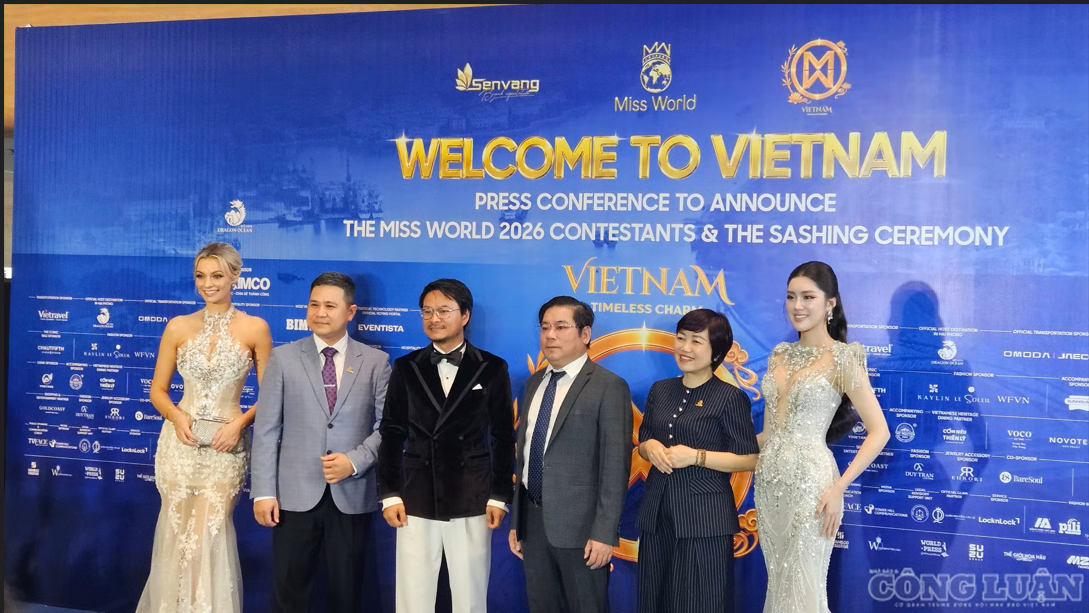 Dàn người đẹp quốc tế rạng rỡ trong lễ trao sash tại Đồi Rồng - Hải Phòng